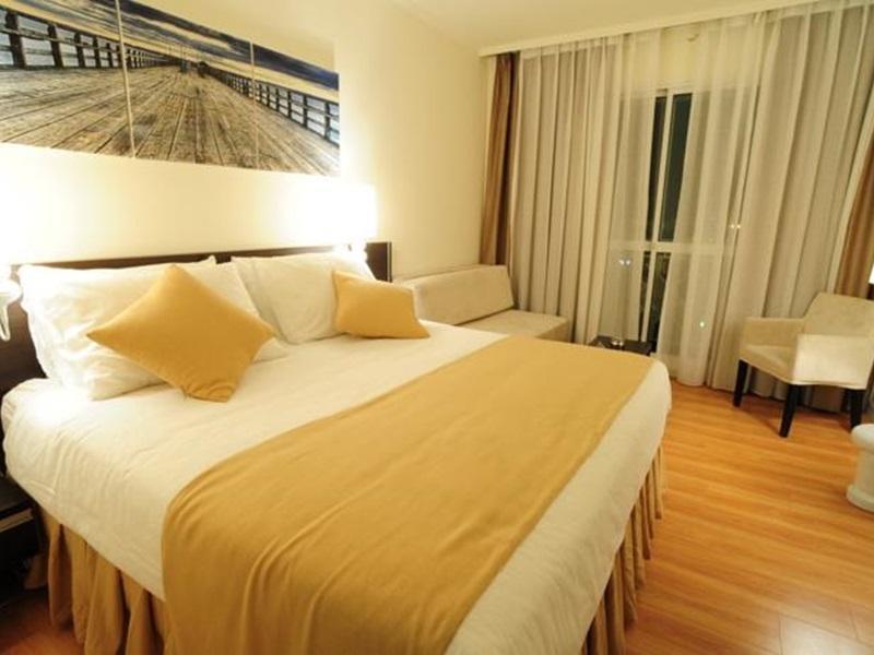 Be Unique Hotel - Drinks Included Eilat Bagian luar foto